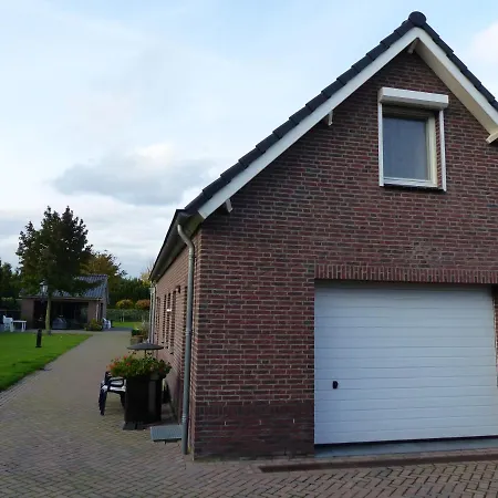 De Zolder לינה וארוחת בוקר